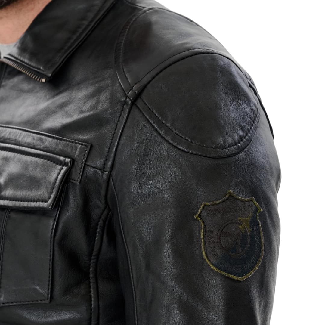 Mens Classic Black Leather Trucker Jacket